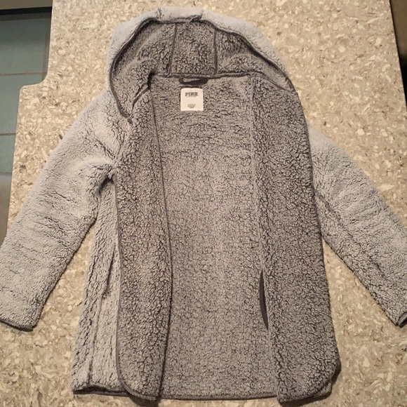 Victoria Secret’s Pink faux fur jacket - Picture 4 of 5